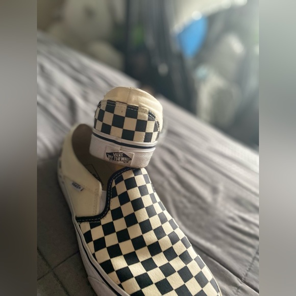 ~ Van’s Checkered Slip On Shoes ~ - Picture 3 of 6